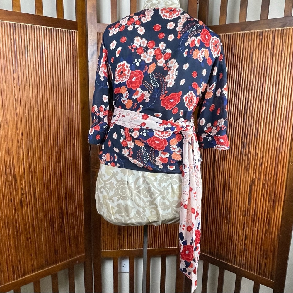 Violet + Claire Floral Kimono Wrap Top - Medium
